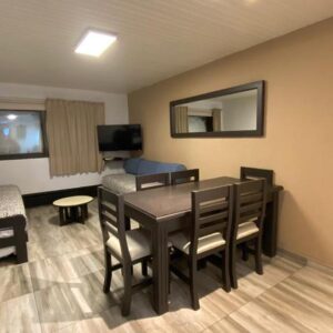 700 CORINTO. Hasta 5 personas, con    1 Habitación Matrimonial  y 1 Baño